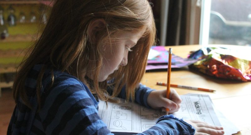7 Tips for Creating a Homework Station for Your Child with ADHD + Printable Homeschool Schedules